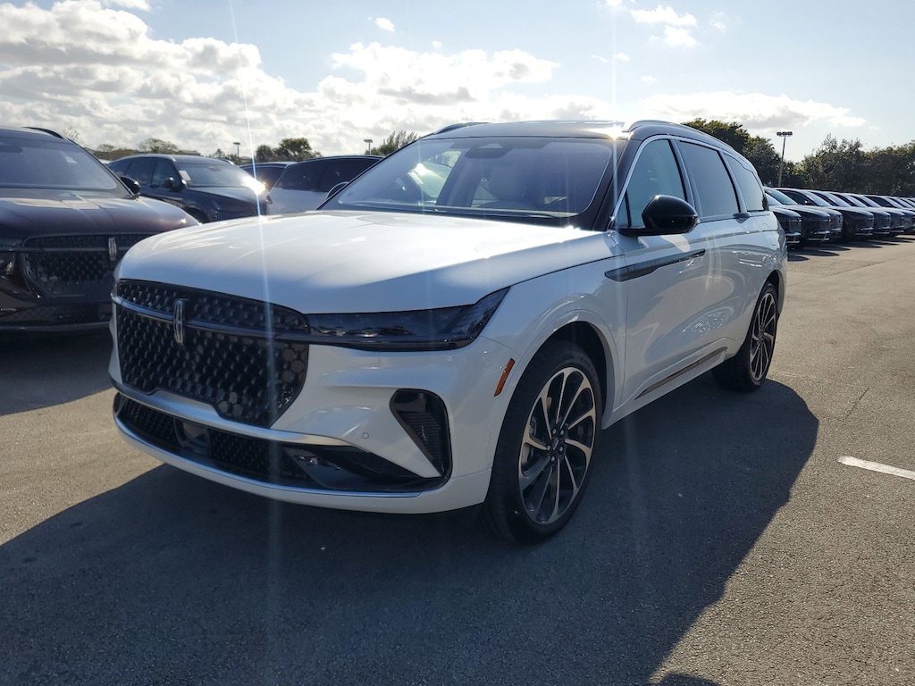 New 2025 Lincoln Nautilus Black Label SUV