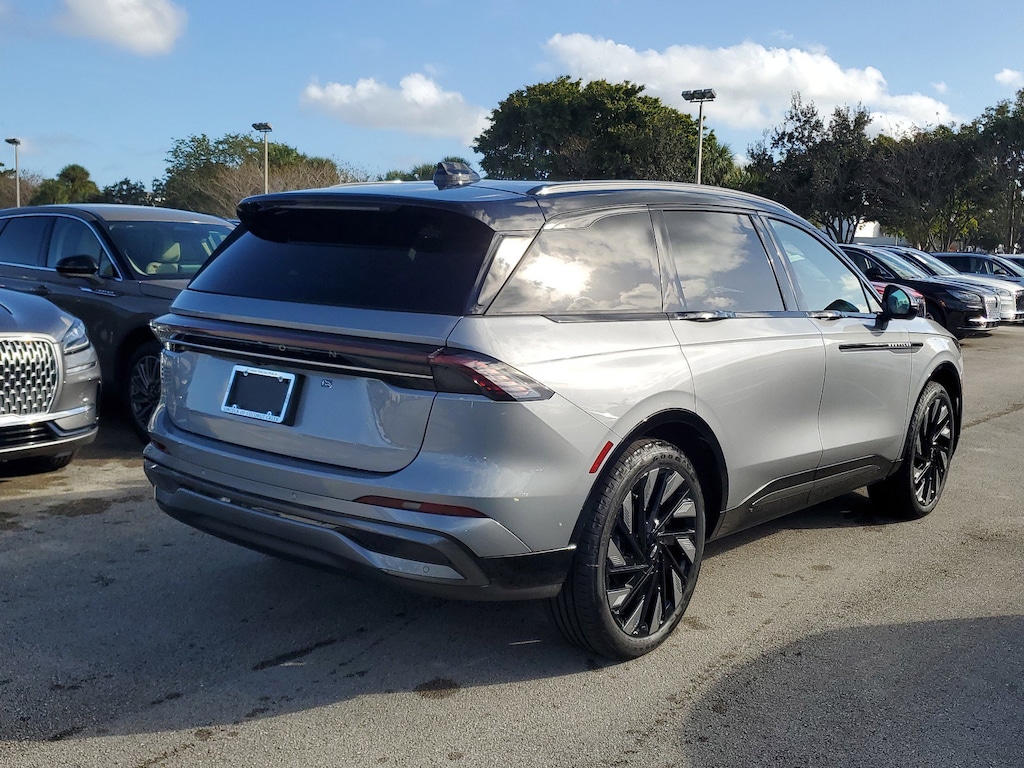 New 2025 Lincoln Nautilus Reserve SUV