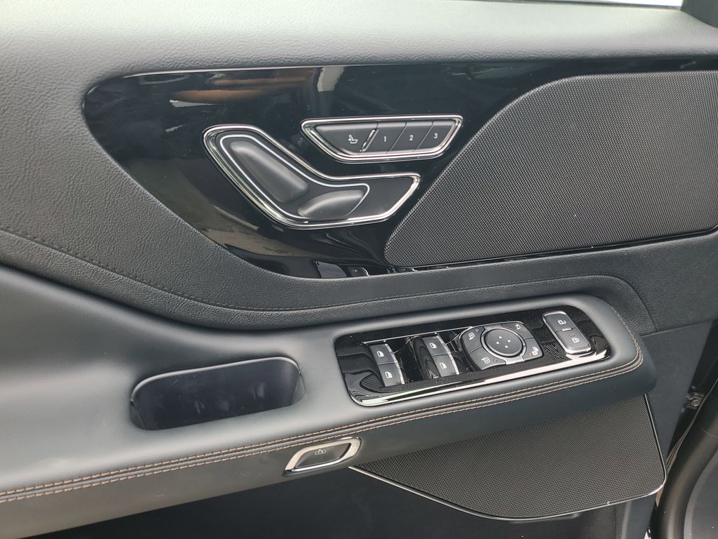 2025 Lincoln Aviator Premiere - Photo 19
