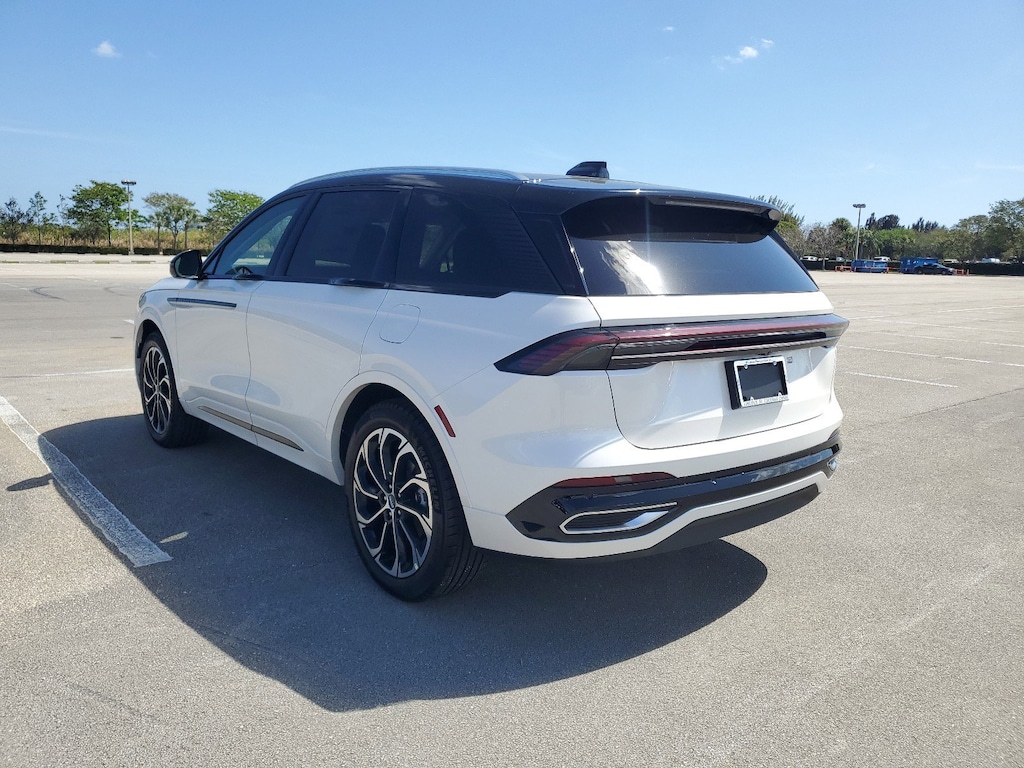 New 2025 Lincoln Nautilus Reserve SUV