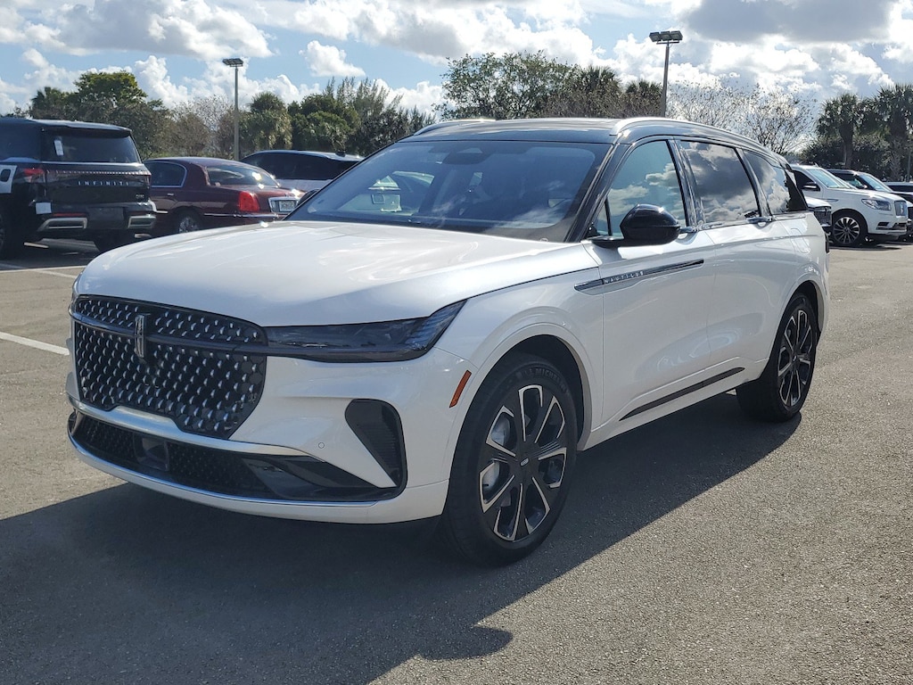 New 2025 Lincoln Nautilus Reserve SUV