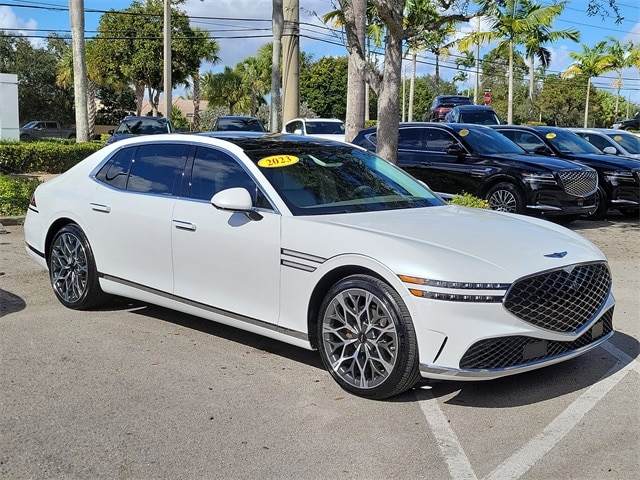 2023 GENESIS G90 Base's photo