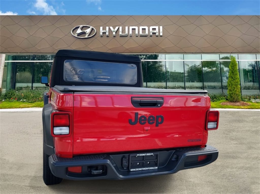 Used 2020 Jeep Gladiator Sport Truck Crew Cab