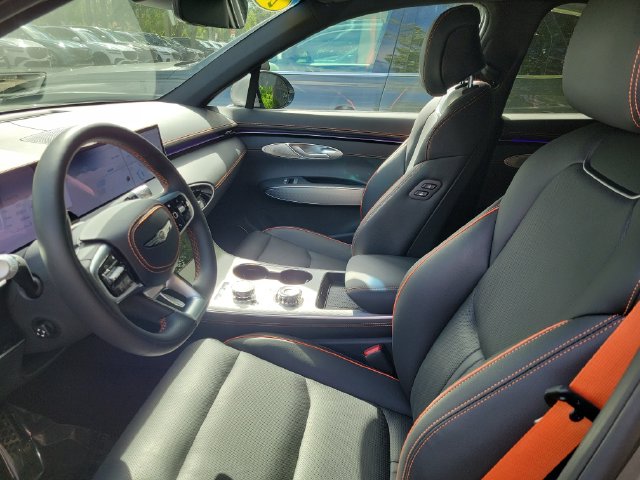 2026 GENESIS GV70 Sport Prestige - Photo 14