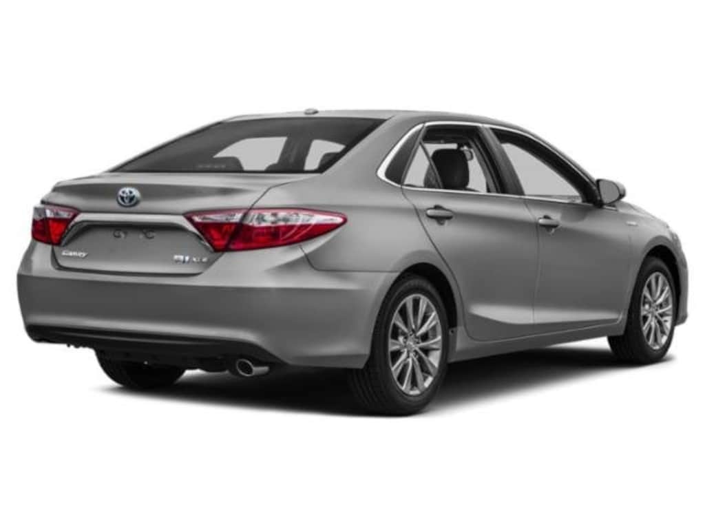 Used 2015 Toyota Camry Hybrid LE Sedan