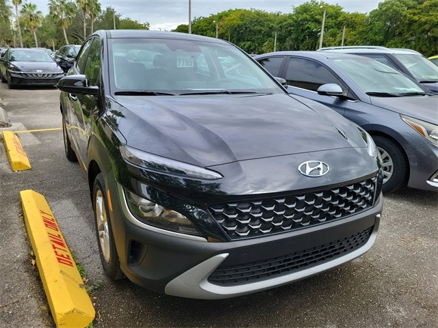 2023 Hyundai Kona SE