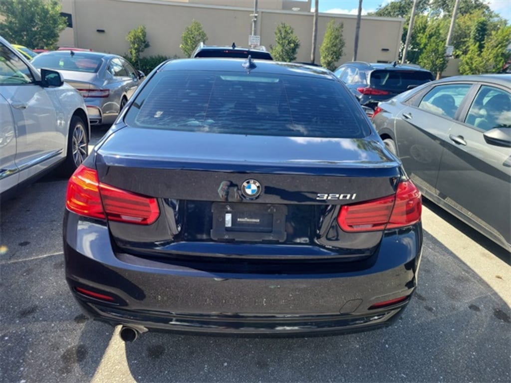 Used 2016 BMW 320i  Sedan
