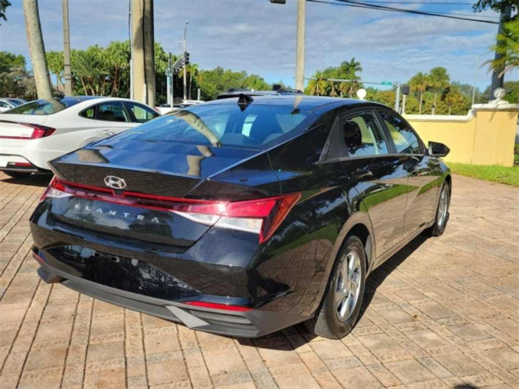 Certified 2023 Hyundai Elantra SE Sedan