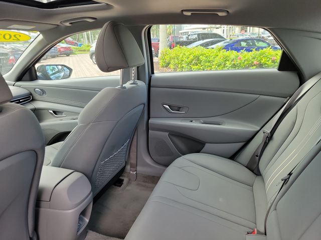 2026 Hyundai Elantra SEL - Photo 10