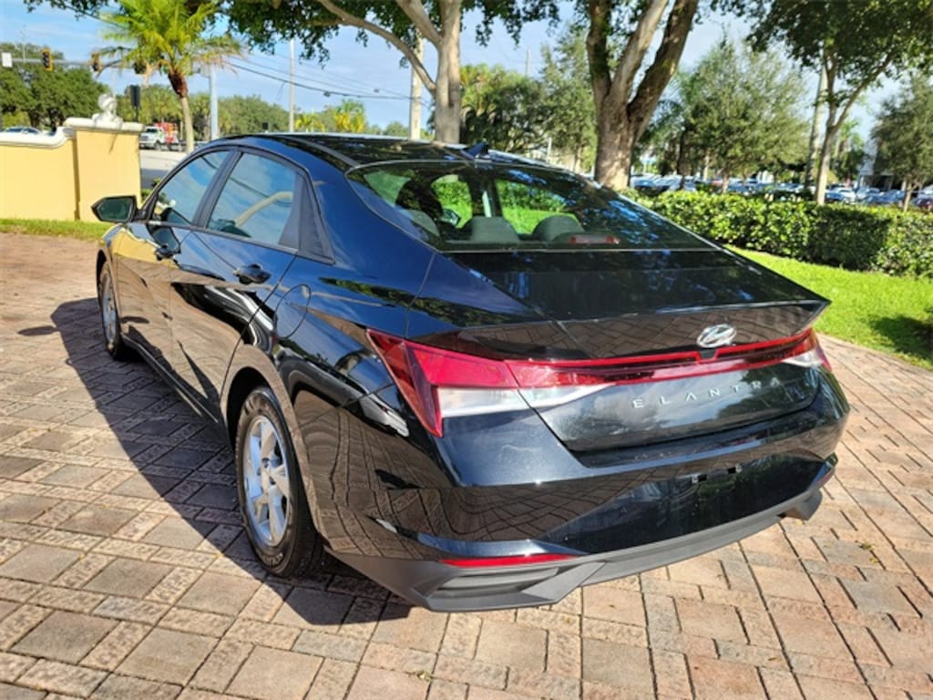 Certified 2023 Hyundai Elantra SE Sedan