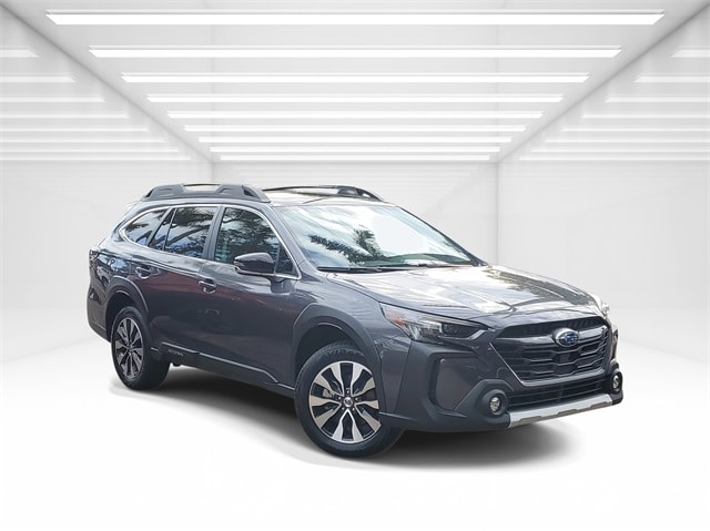 2025 Subaru Outback Limited's photo