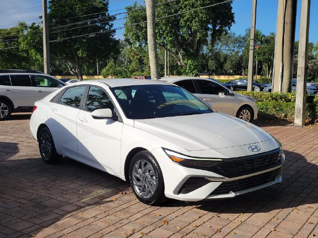 2024 Hyundai Elantra