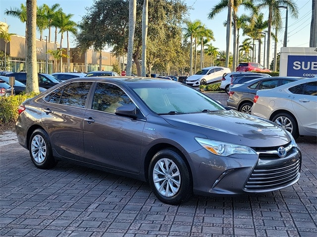 2015 Toyota Camry LE Hybrid