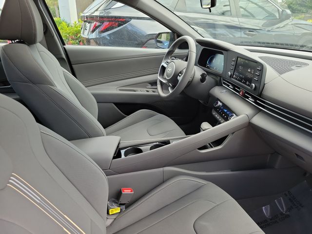 2026 Hyundai Elantra SEL - Photo 6