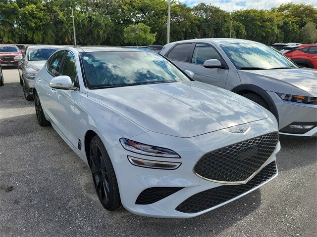 2023 GENESIS G70 Standard's photo