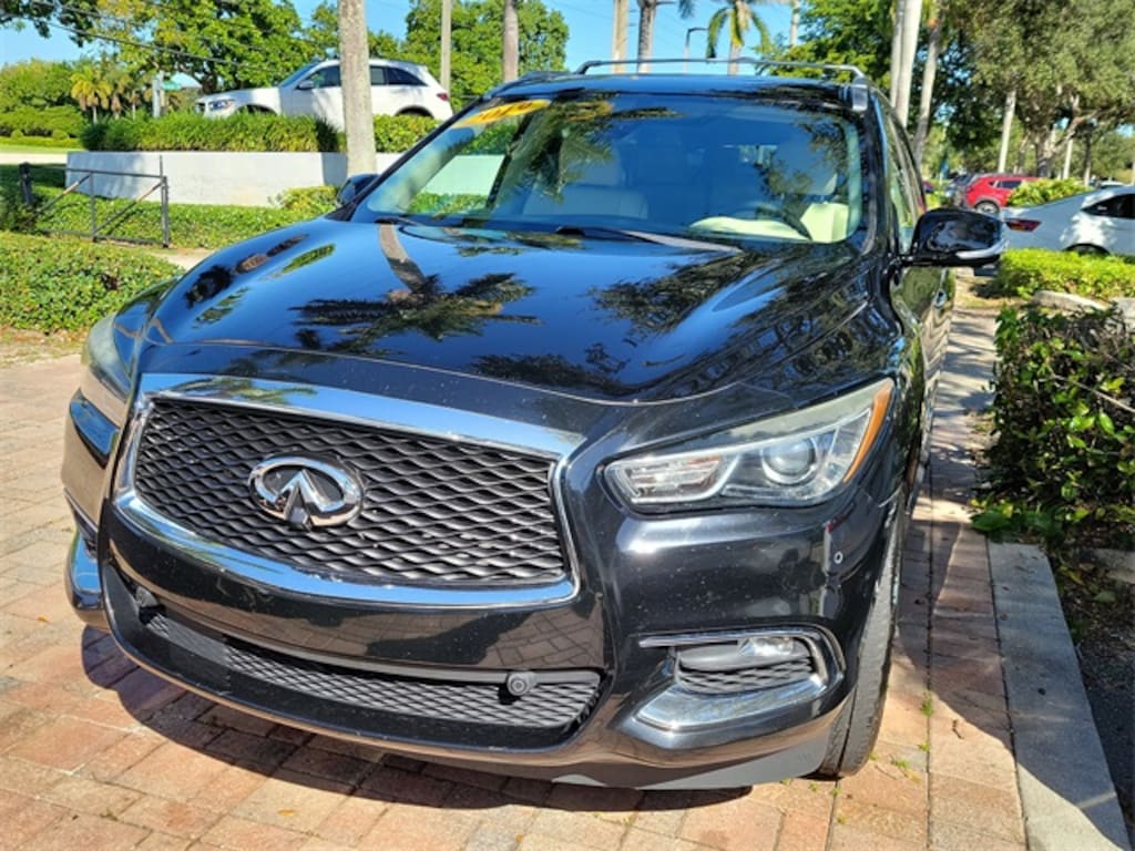 Used 2019 INFINITI QX60 LUXE SUV