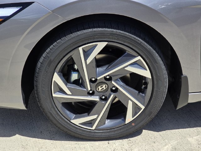 2026 Hyundai Elantra Blue - Photo 5