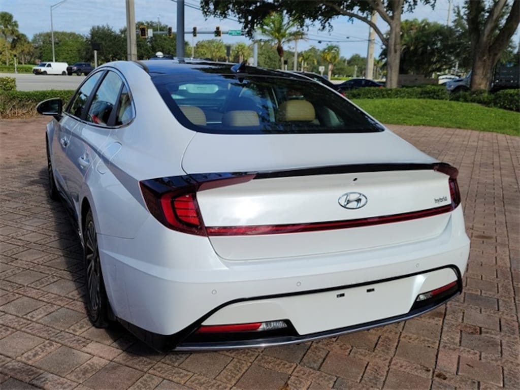 Used 2022 Hyundai Sonata Hybrid Limited Sedan