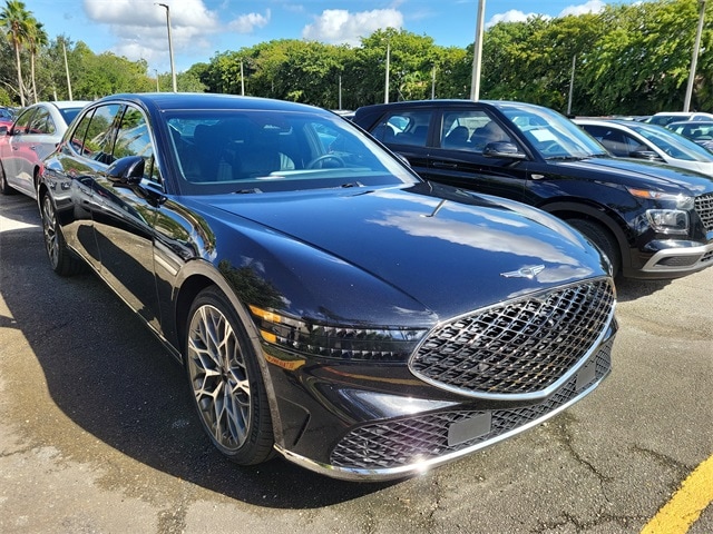 2023 GENESIS G90 Base's photo