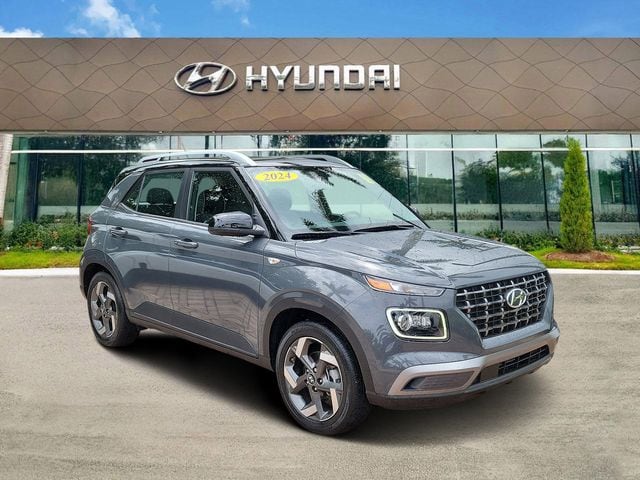 2024 Hyundai Venue Limited IVT's photo