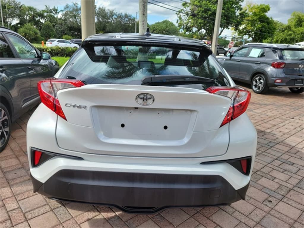 Used 2019 Toyota C-HR XLE SUV