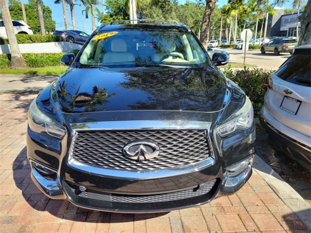 Used 2019 INFINITI QX60 LUXE SUV