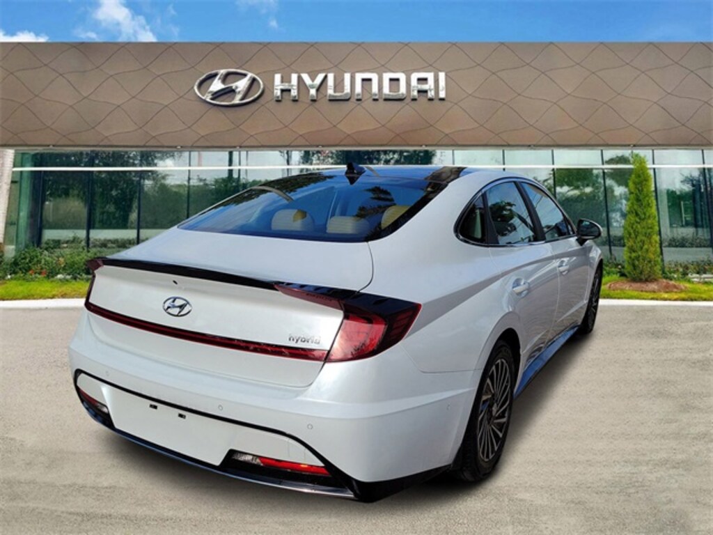 Used 2022 Hyundai Sonata Hybrid Limited Sedan