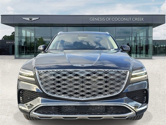 2025 Genesis GV80 2.5T Standard AWD photo 2