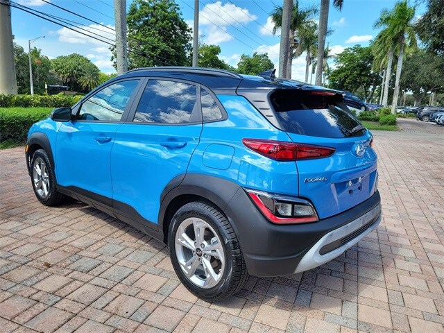2023 Hyundai Kona SEL photo 3