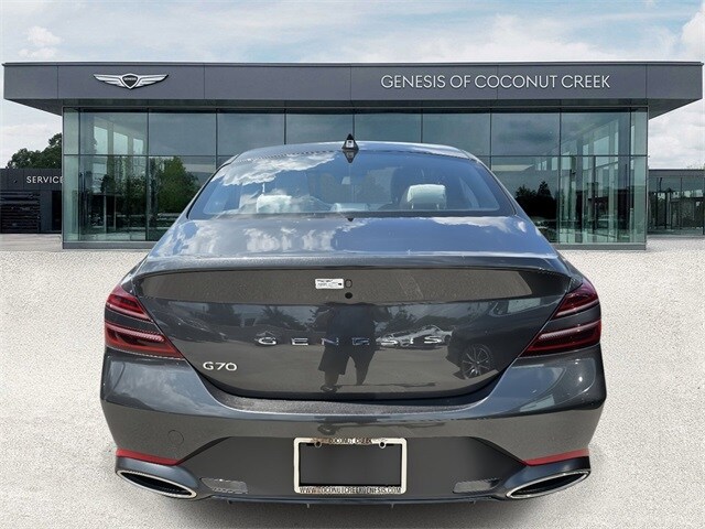 2025 Genesis G70 2.5T photo 4