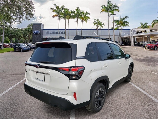 2026 Subaru Forester Premium Base photo 4