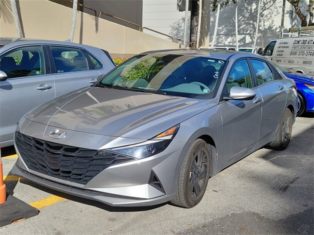 Used 2023 Hyundai Elantra SEL Sedan
