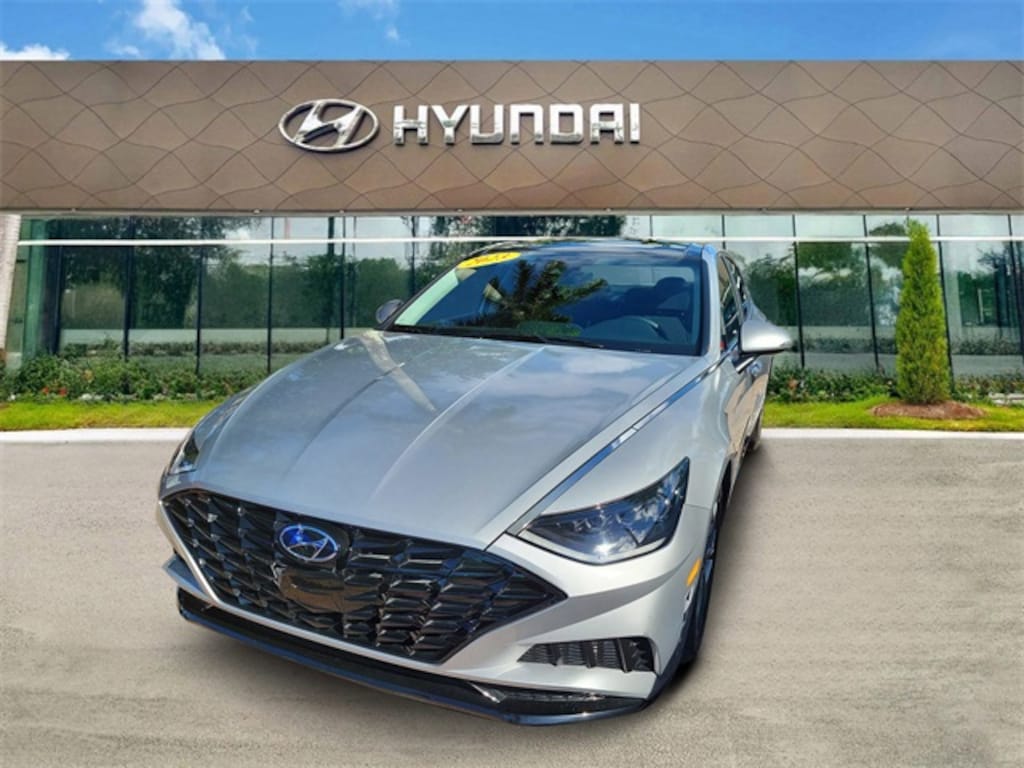 Used 2023 Hyundai Sonata SEL Sedan