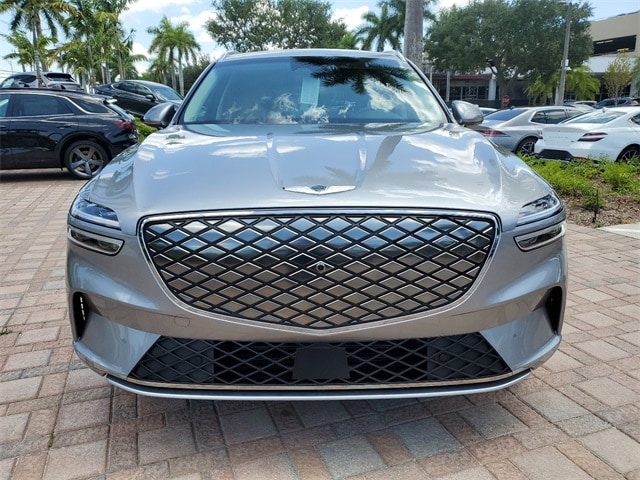 Used 2023 GENESIS GV70 Advanced with VIN 5NMMCET10PH000925 for sale in Coconut Creek, FL