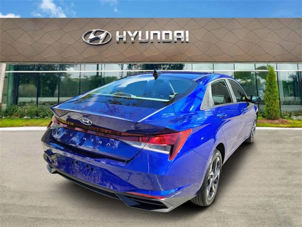Used 2023 Hyundai Elantra SEL Sedan