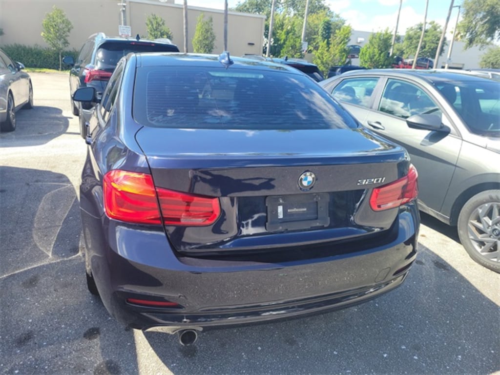 Used 2016 BMW 3 Series 320i Sedan