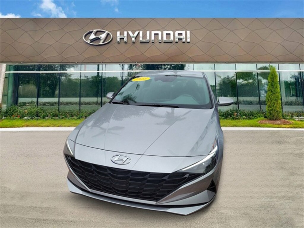 Used 2023 Hyundai Elantra SEL Sedan