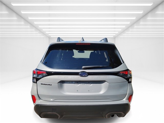2025 Subaru Forester Limited photo 4