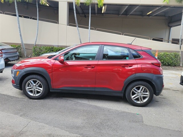 2021 Hyundai Kona SE photo 3