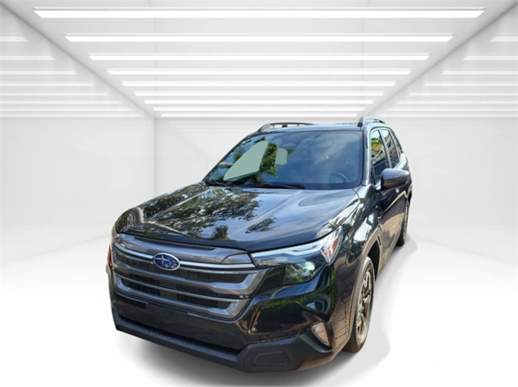 Used 2025 Subaru Forester Premium SUV