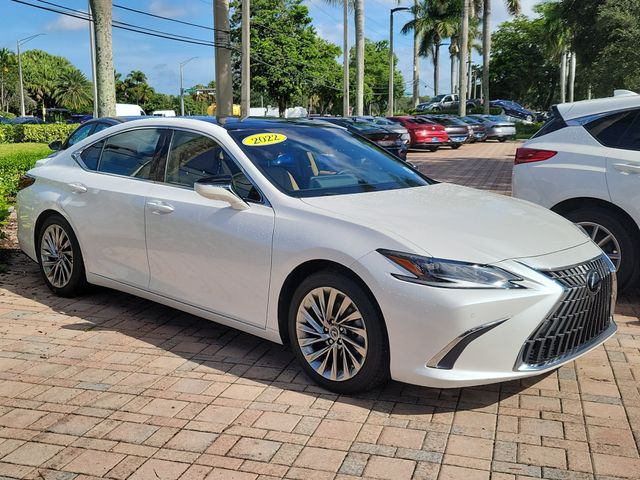 2022 Lexus ES