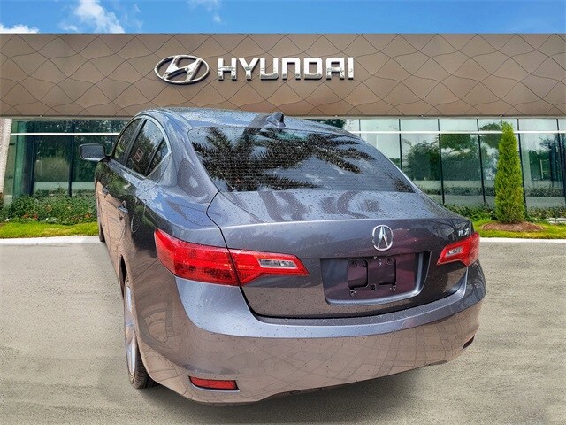 2015 Acura ILX 2.0L Technology photo 3
