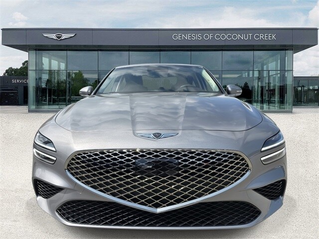 2025 Genesis G70 2.5T photo 2