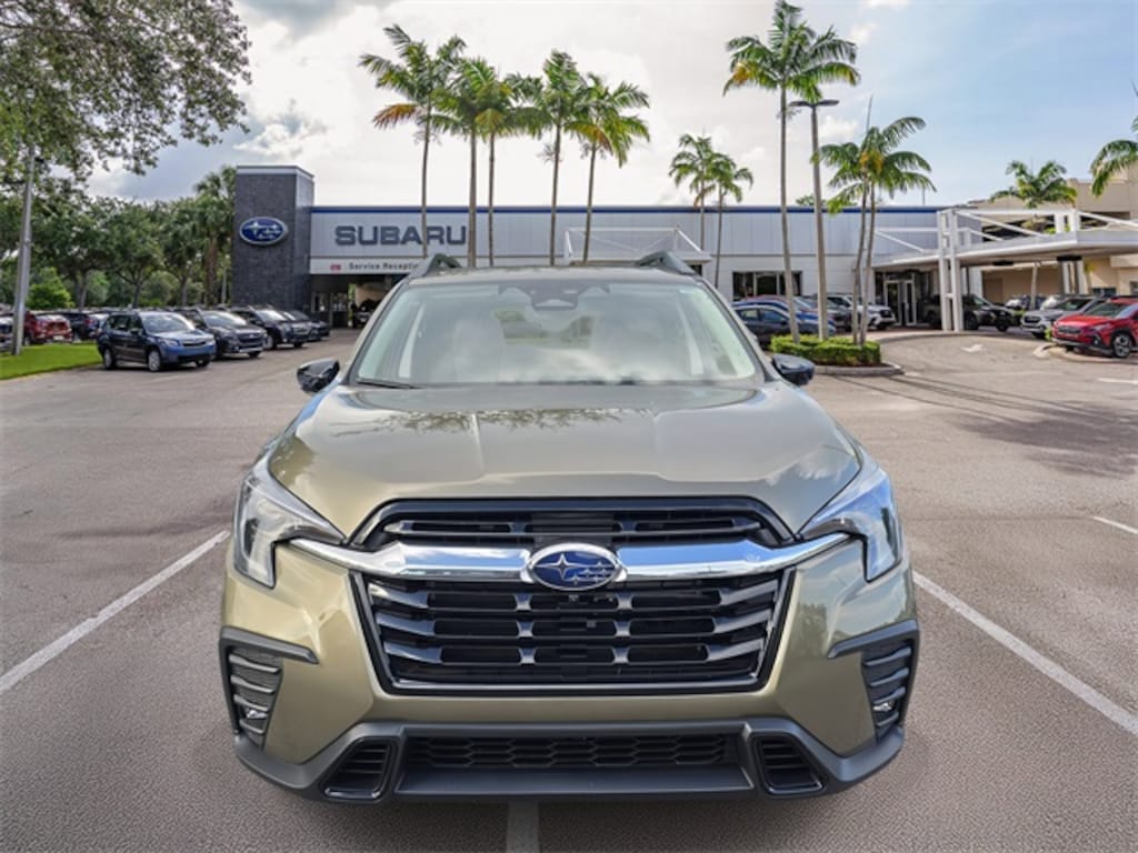 New 2025 Subaru Ascent Limited 7-Passenger SUV