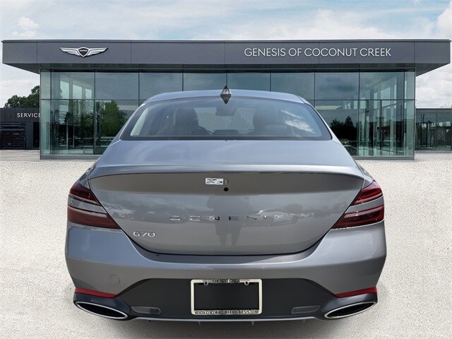 2025 Genesis G70 2.5T photo 4