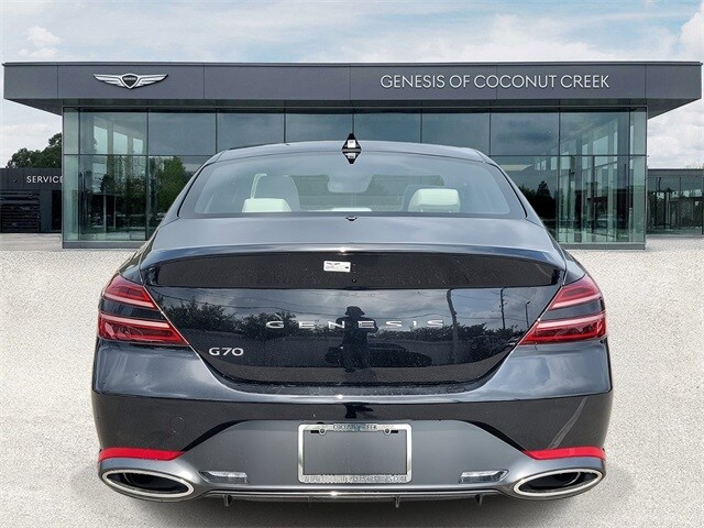 2025 Genesis G70 2.5T photo 4