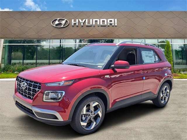 2025 Hyundai Venue SEL photo 2