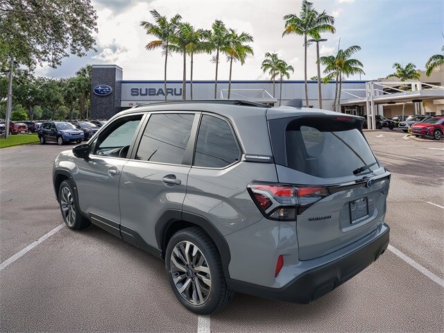 2026 Subaru Forester Touring photo 3