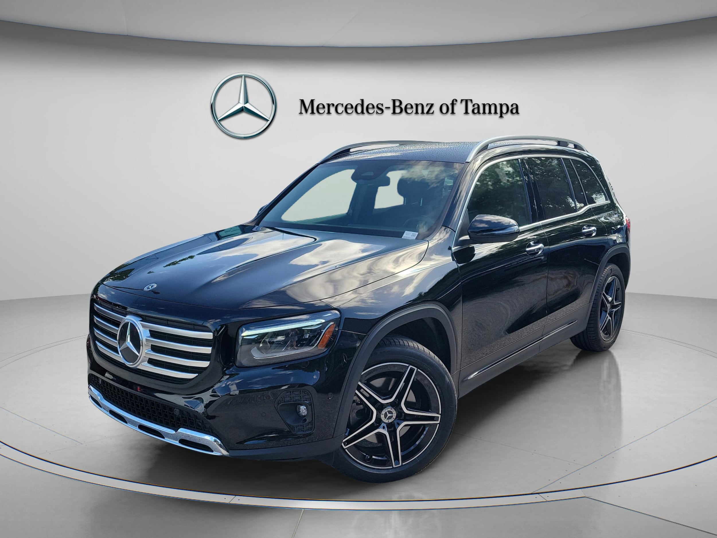 2024 Mercedes-Benz GLB GLB 250's photo