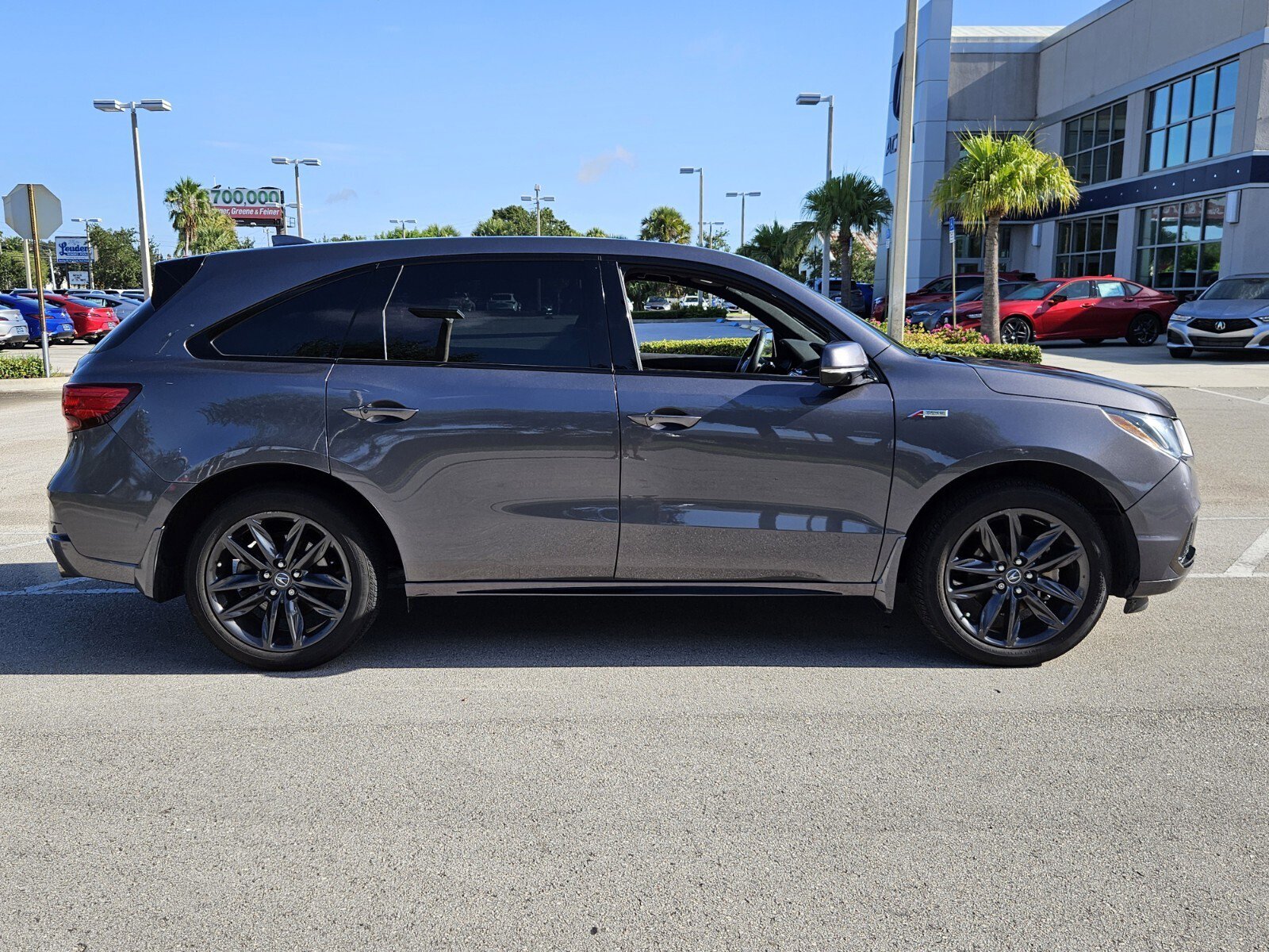 2020 Acura MDX Technology A-Spec photo 2